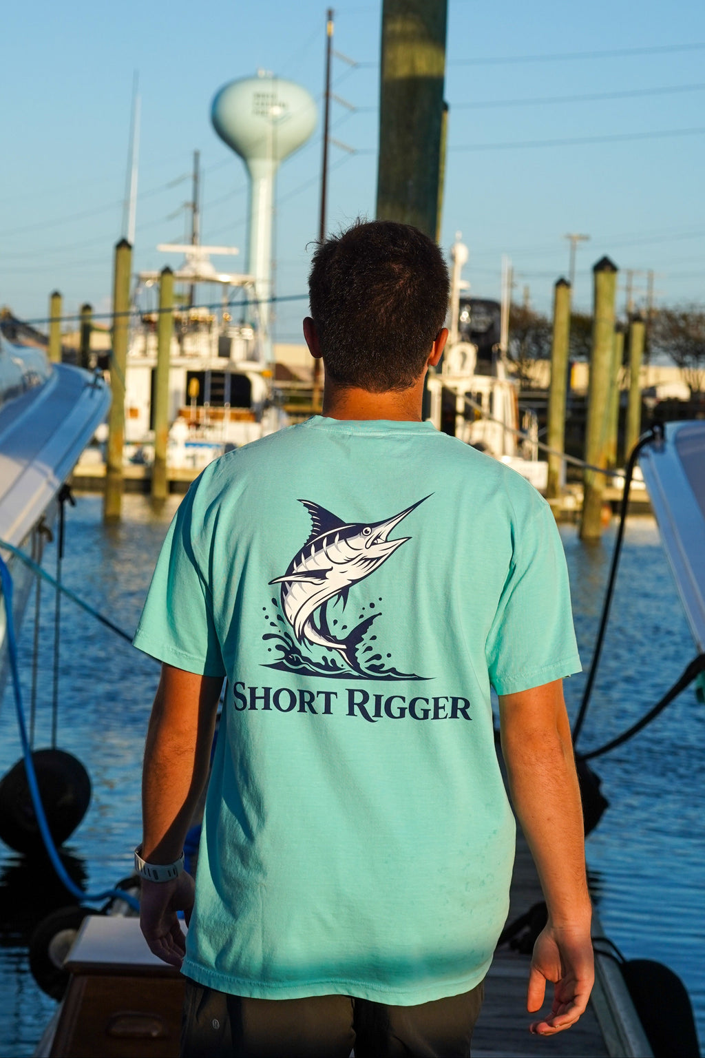 Short Rigger Jumping Marlin Tee